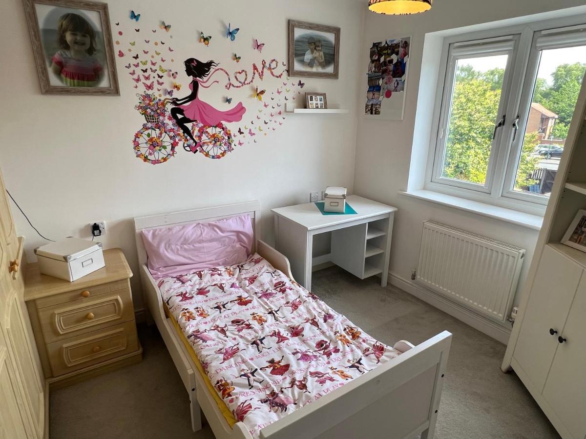 Simply Stunning 2 Bedroom Home With Parking Space Nottingham Eksteriør bilde